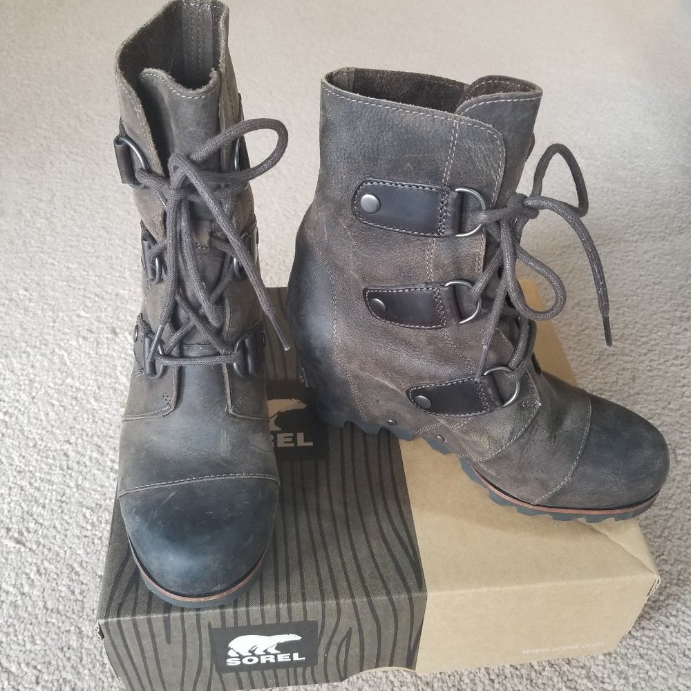 Sorel Joan of Arctic Wedge Mid Waterproof Boots